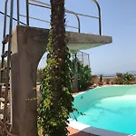 Timea Villa